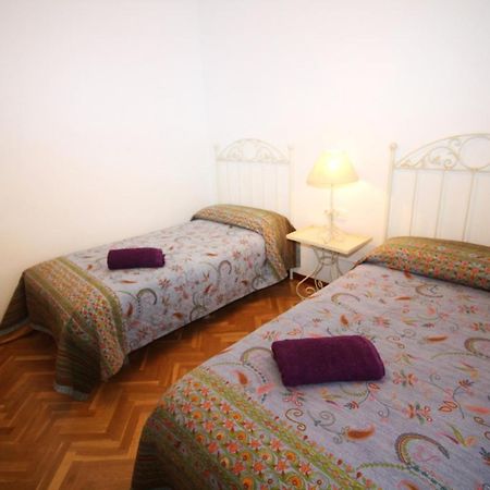 Ferienwohnung Alojamiento Adelfas Madrid Exterior foto